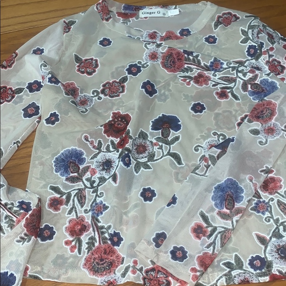 Ginger G ultra sheer size small top